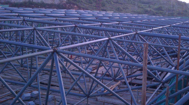 梅州概述网架加工中对钢材的质量的过细恳求