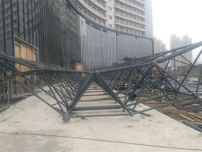梅州万豪酒店雨棚网架